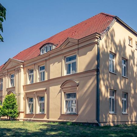 Hotel Schloss Neustadt-Glewe Exteriör bild