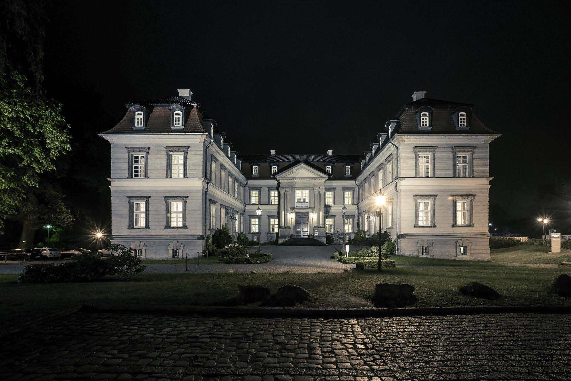 Hotel Schloss Neustadt-Glewe Exteriör bild